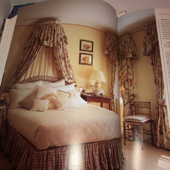 The Complete Book of Curtains and Drapes - Picture 9 of 11